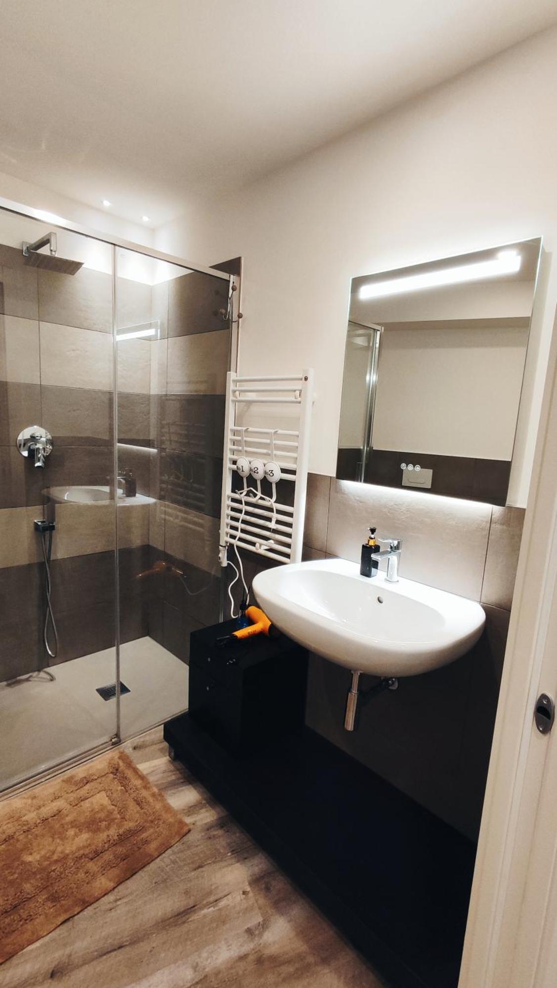 Intero Apartment Genoa